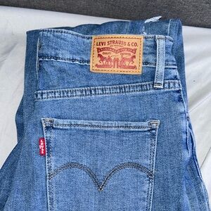 Levi jeans